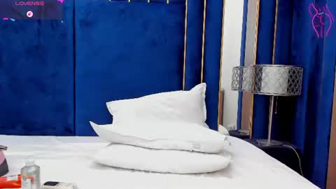 TennyShy online show from August 6, 8:29 pm