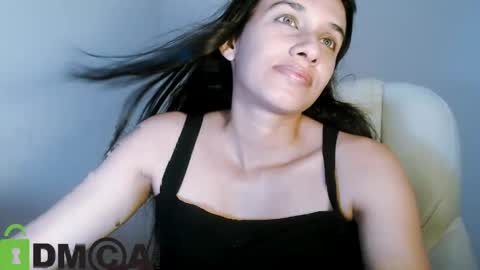 Lisa online show from April 12, 3:38 pm