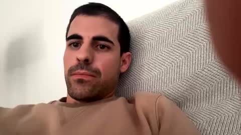 Luis online show from April 11, 2:32 pm