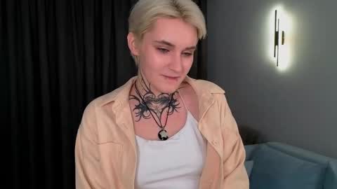 Maria online show from December 15, 1:07 pm