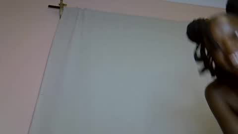 terriam online show from October 12, 8:10 pm