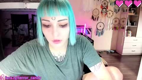 CRY BABY online show from May 16, 11:03 pm