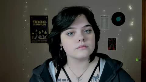 tessa_dream_ online show from January 16, 7:23 pm