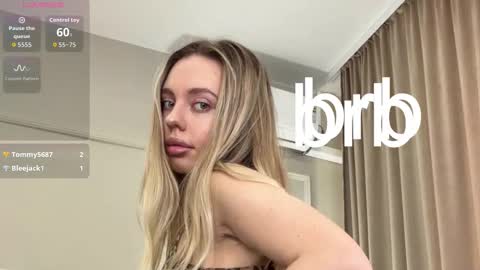 tessaadorablee online show from March 27, 8:26 am