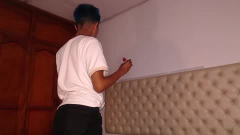 tessachains online show from February 11, 1:09 am