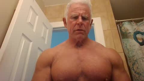 Snapshot of texasboy1978 chatting on December 21, 10:08 pm texasboy1978 online show from December 21, 10:08 pm