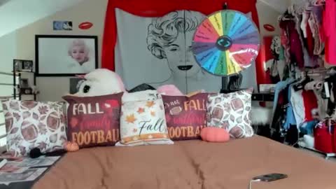 Snapshot of texaspeach69 chatting on September 28, 7:12 pm peachy online show from September 28, 7:12 pm
