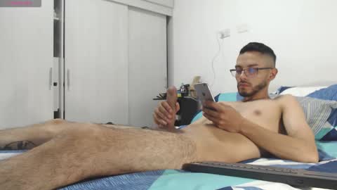 INSTAGRAM   Th1rss online show from February 12, 7:39 pm