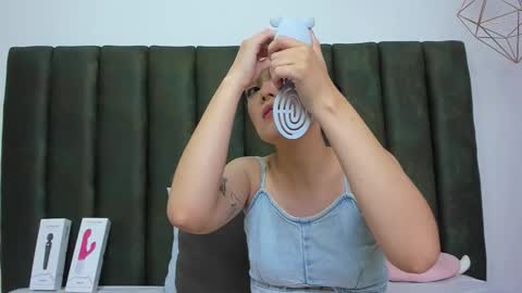 Thaily online show from November 3, 7:26 pm