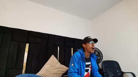 T H A I S  online show from February 6, 9:13 am