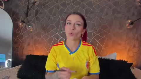 THALIRA ANGELS online show from June 17, 5:51 pm