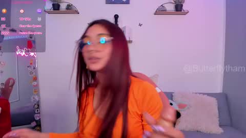 Snapshot of thamara_cooper_ chatting on March 12, 9:44 am thamara_cooper_ online show from March 12, 9:44 am