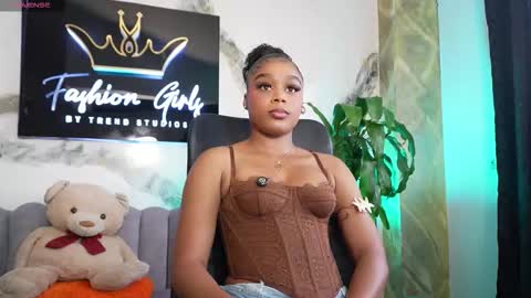 Thamara Fox online show from January 13, 10:17 pm