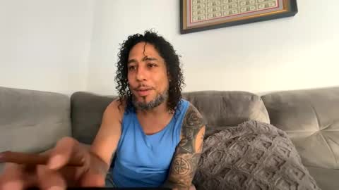 LoveHateLust online show from April 3, 1:29 pm