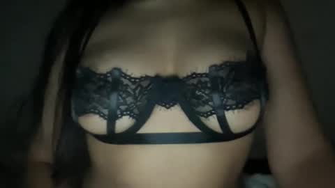 Melanie online show from November 13, 1:19 am