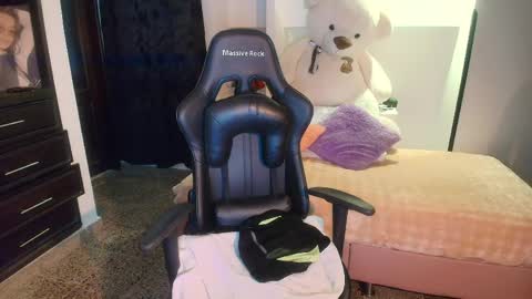 Paola online show from March 25, 4:47 pm