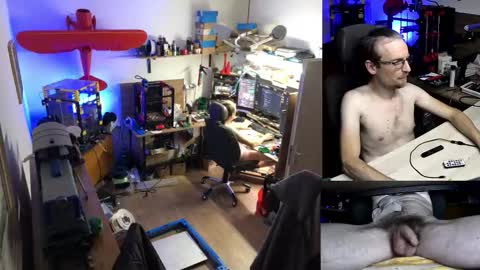 Michal online show from November 15, 7:04 pm