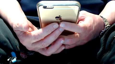 Snapshot of the1pocketrocket chatting on January 3, 11:33 pm the1pocketrocket online show from January 3, 11:33 pm