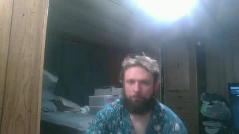 Snapshot of the4stringmotha chatting on February 25, 1:10 pm BiggerINalaska online show from February 25, 1:10 pm