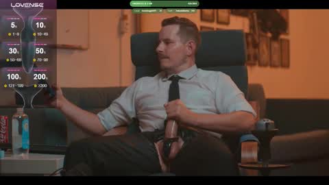 Snapshot of the_dilf chatting on October 2, 4:06 pm The DILF -  online show from October 2, 4:06 pm