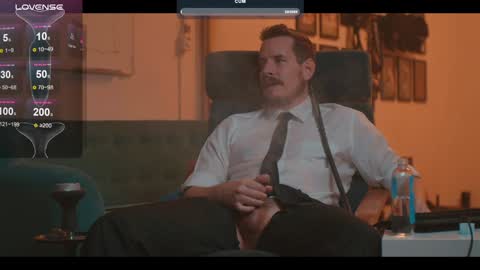 Snapshot of the_dilf chatting on December 24, 1:06 pm The DILF -  online show from December 24, 1:06 pm