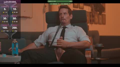 Snapshot of the_dilf chatting on September 19, 8:51 am The DILF -  online show from September 19, 8:51 am