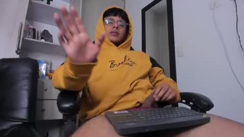 Danny online show from December 19, 3:46 am