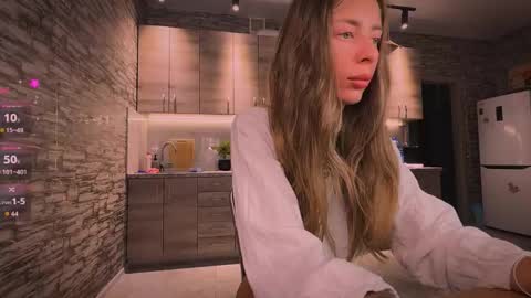 J online show from September 8, 5:45 pm