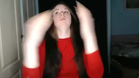 raissa online show from April 18, 7:07 pm