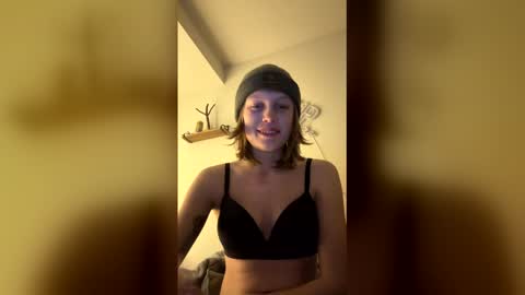 theborderline14 online show from February 14, 7:00 am