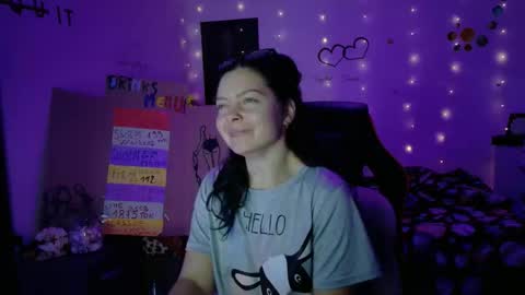 TheFarmergirl online show from October 27, 6:08 pm