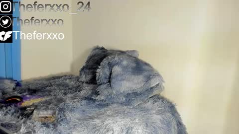 independent Model online show from November 7, 1:41 am