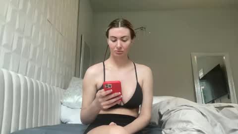 Alyssa Rhoades online show from June 7, 4:12 pm