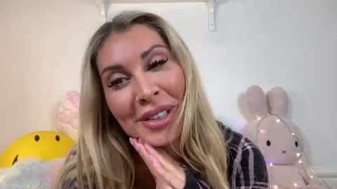 theholistic_ho online show from June 30, 2:55 am