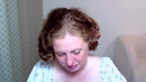 Ella online show from September 11, 7:15 pm