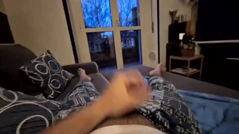 Thelasthornet online show from December 8, 6:33 am