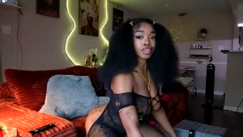 thelovelybrown online show from July 18, 12:56 am