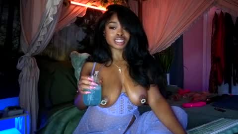 thelovelybrown online show from June 27, 5:08 pm