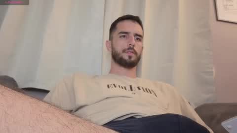 themmistokles online show from September 17, 7:50 pm