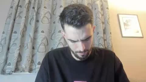 themmistokles online show from December 10, 8:38 pm