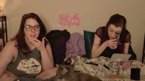 Sav and Bri online show from January 18, 6:22 am