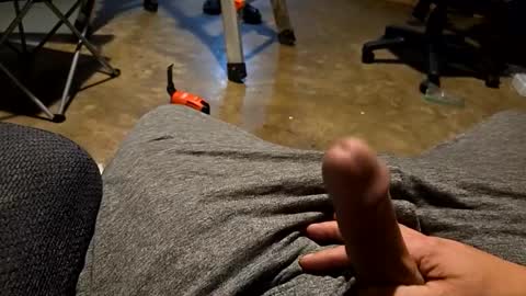 thenewone22901 online show from November 15, 10:00 pm