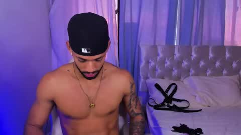 Snapshot of theo_sky1 chatting on September 29, 9:14 pm theo_sky1 online show from September 29, 9:14 pm