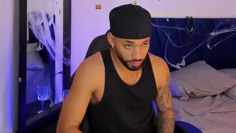 Snapshot of theo_sky1 chatting on October 28, 5:03 pm theo_sky1 online show from October 28, 5:03 pm