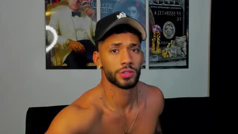 Snapshot of theo_sky1 chatting on October 7, 10:06 pm theo_sky1 online show from October 7, 10:06 pm