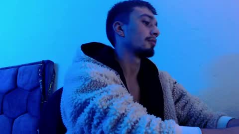 Theo online show from March 31, 6:58 am