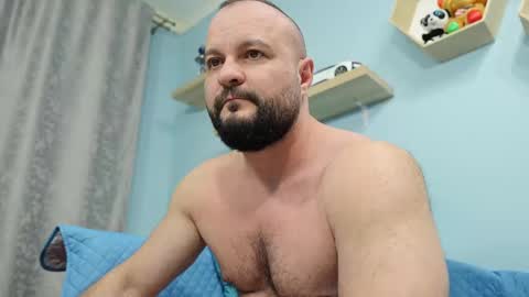 Snapshot of thephenomone chatting on March 4, 1:06 pm Chris online show from March 4, 1:06 pm