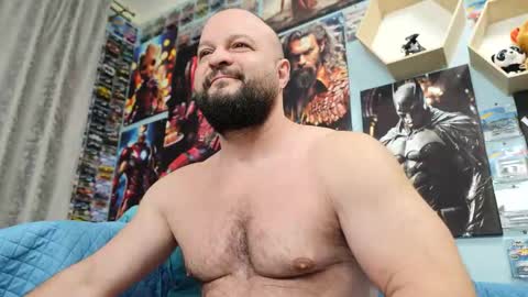 Snapshot of thephenomone chatting on October 2, 3:49 am Chris online show from October 2, 3:49 am