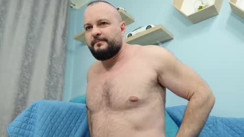 Snapshot of thephenomone chatting on February 11, 1:51 pm Chris online show from February 11, 1:51 pm