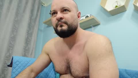 Snapshot of thephenomone chatting on February 25, 6:03 am Chris online show from February 25, 6:03 am